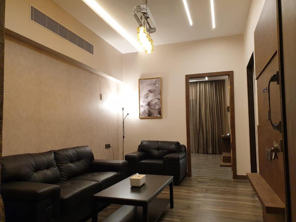 D Wayfarer Inn Resort イーロードゥ エクステリア 写真